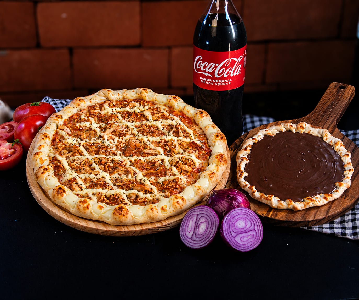 Combo Øliver's do sorteio · pizza salgada grande, pizza doce especial e refrigerante